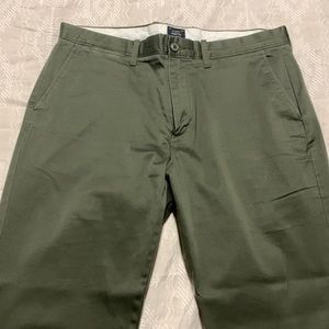 1040 Athletic Tapered-fit stretch chino pant 34x34